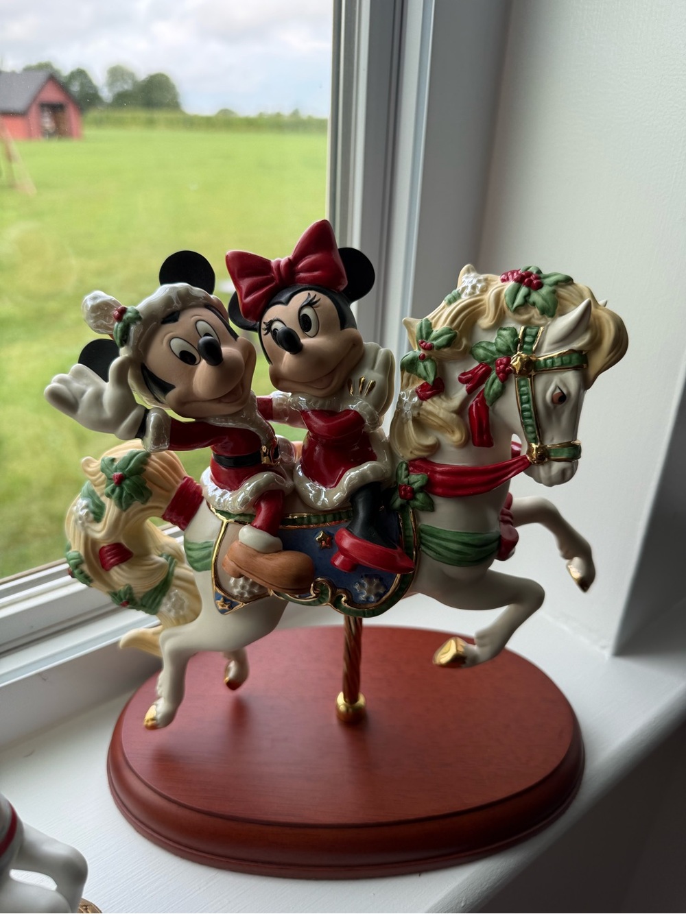 Lenox Disney Mickey & Minnie Christmas Carousel Horse #821619